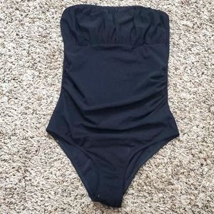 New Burberry L one piece strapless swimsuit black